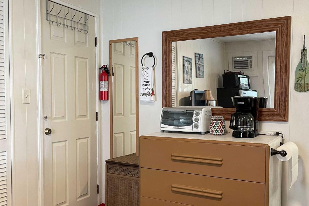 Lake Worth Studio With Smart Tv 6 Mi To Palm Beach! Лейк-Уорт Экстерьер фото